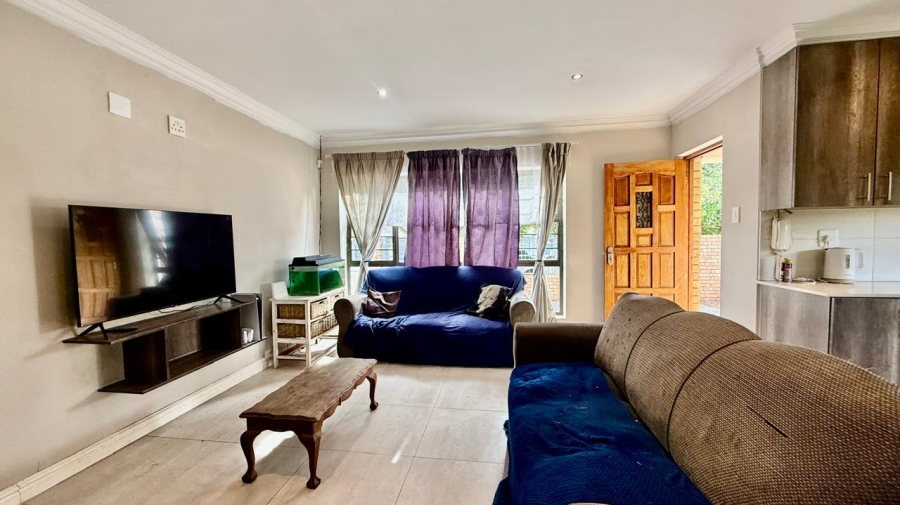 2 Bedroom Property for Sale in Parsonsvlei Eastern Cape